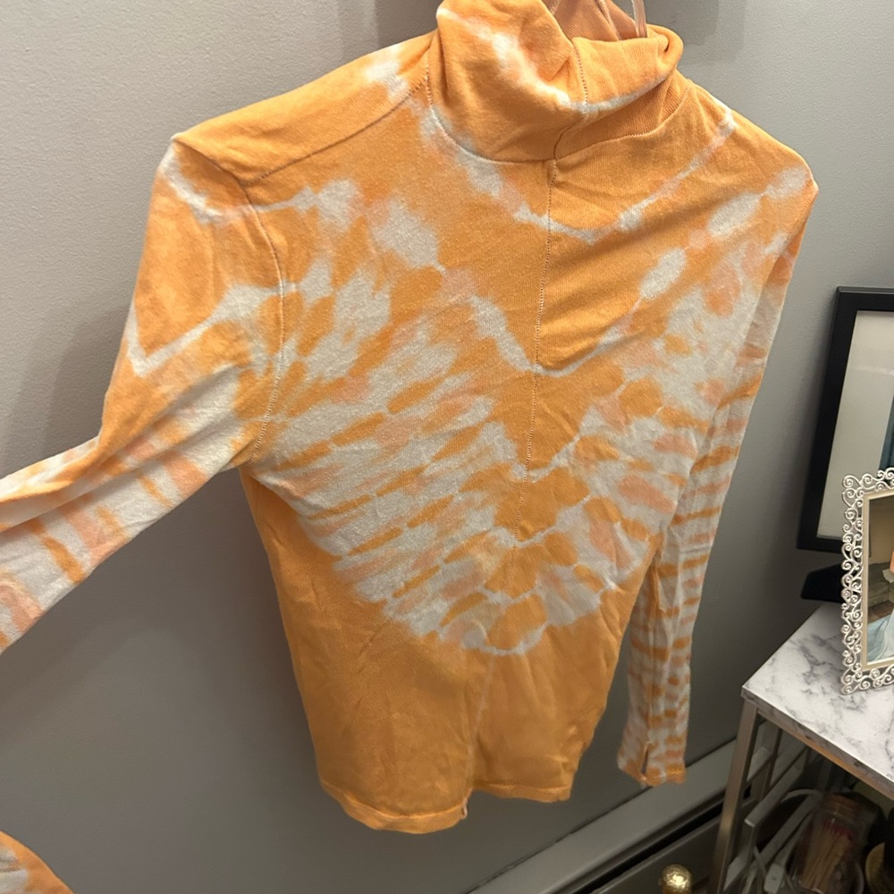 Free People tie dye turtle neck